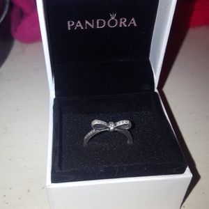 Pandora bow ring size 7